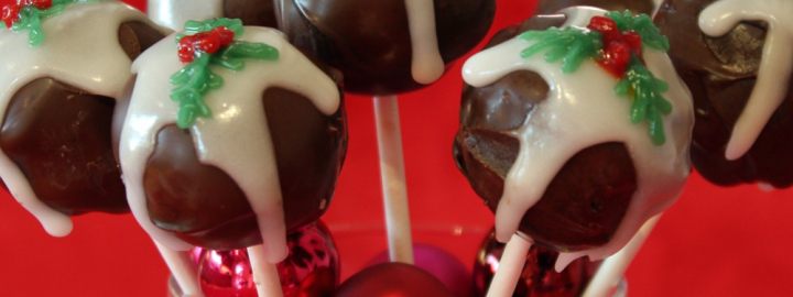 Christmas pudding cake pops