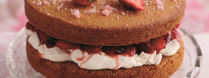 Classic victoria sandwich cake