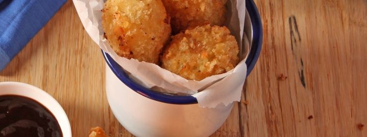 Cheddar cheese and potato croquettes