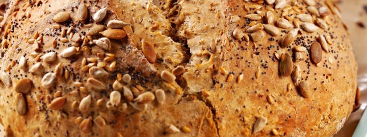 Handbaked country grain bread