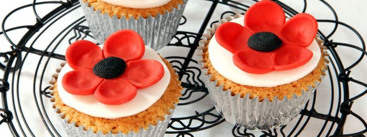 Poppy cupcakes