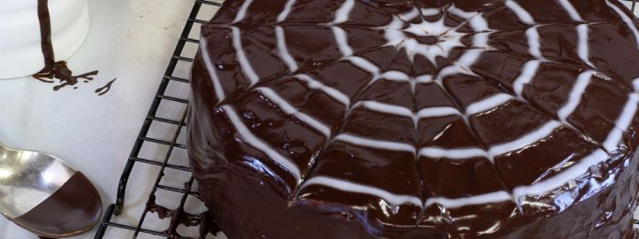 Spider web cake