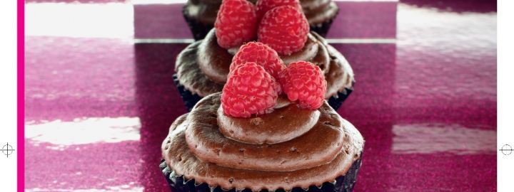 Chocolate and raspberry cupcakes