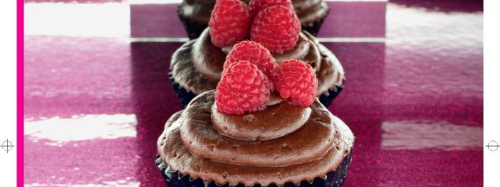 Chocolate and raspberry cupcakes