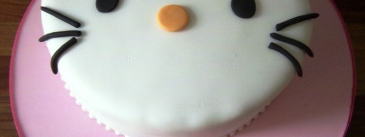 Hello Kitty cake