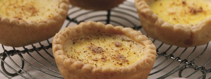 Egg custard tarts