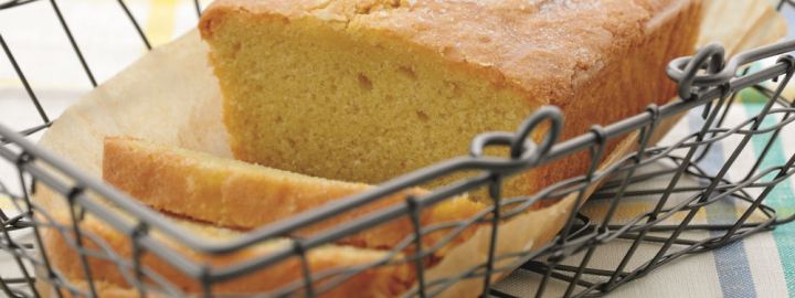 Zesty lemon drizzle cake