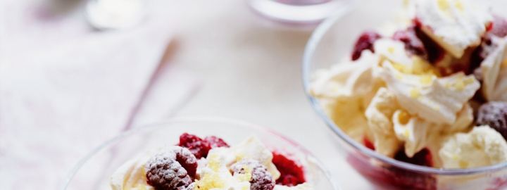 Individual eton mess