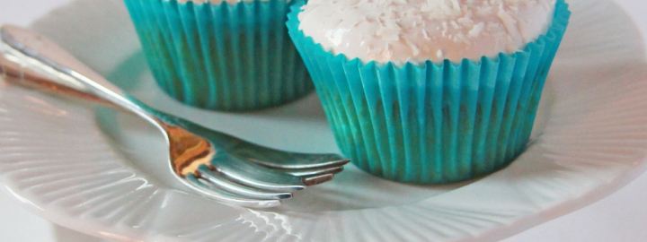 Coconut cloud cupcakes