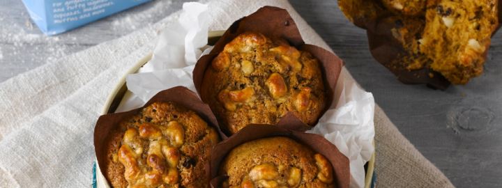 Simnel muffins