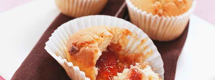 White chocolate strawberry centre muffins