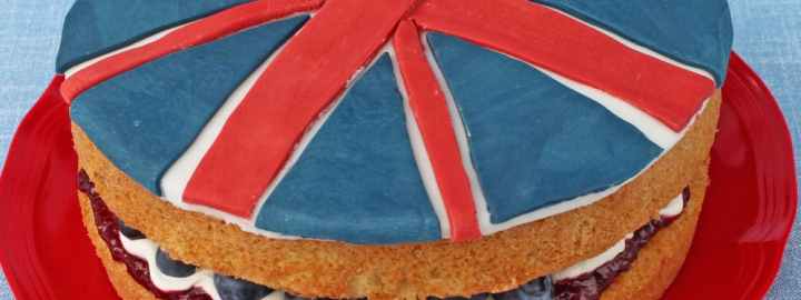 Union jack sponge cake