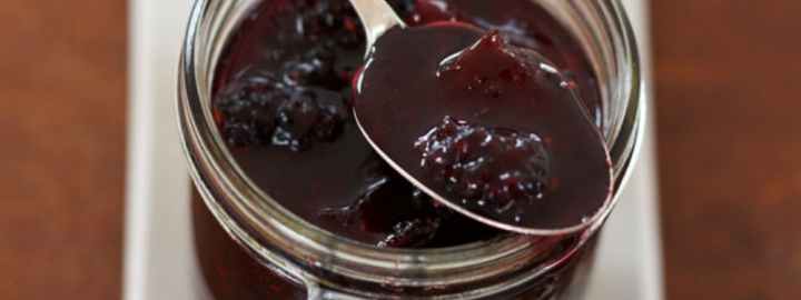 Blackberry and apple jam