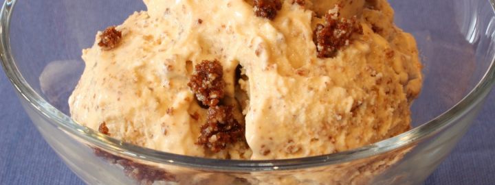 Brown bread ice cream | Eggcellentrecipes.com