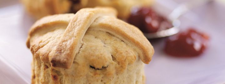 Hot crossed scones | Eggcellentrecipes.com