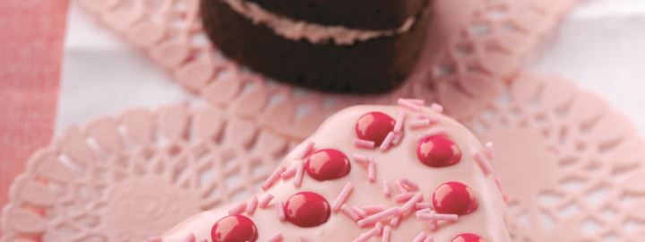 Valentines heart cakes | Eggcellentrecipes.com