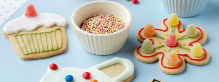 Giant cookies | Eggcellentrecipes.com