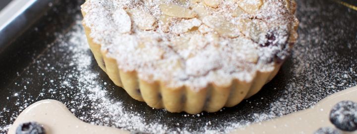Blueberry tart |  Eggcellentrecipes.com