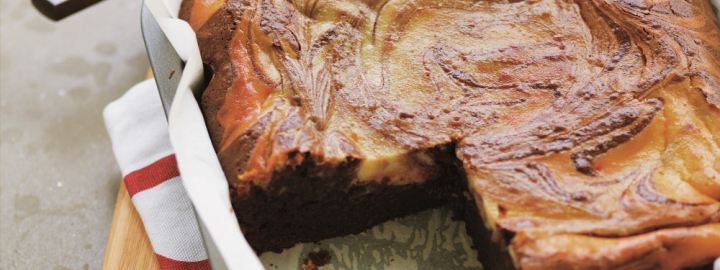 Cream cheese brownies | Eggcellentrecipes.com