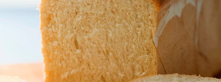 Wheaty yoghurt bread | Eggcellentrecipes.com