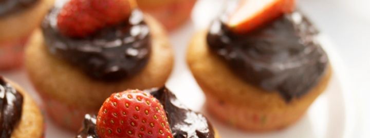 Teatime treat fairy cakes | Eggcellentrecipes.com