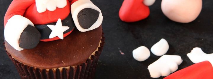 Father christmas cupcake |  Eggcellentrecipes.com
