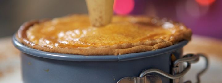 Individual Apple pies | Eggcellentrecipes.com