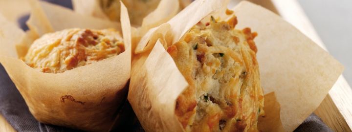 Cheese, bacon and tomato muffins |  Eggcellentrecipes.com
