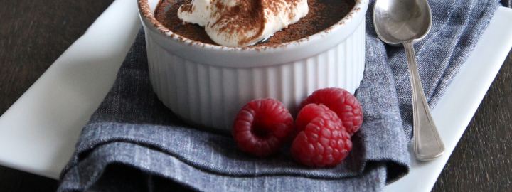 Toffee chocolate pots | Eggcellentrecipes.com