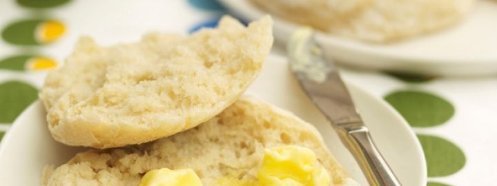 English white muffins | Eggcellentrecipes.com