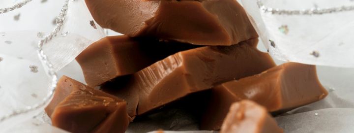 Bonfire toffee |  Eggcellentrecipes.com