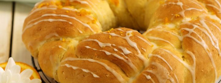 Coconut and orange plait | Eggcellentrecipes.com