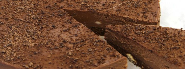 No bake chocolate cheesecake |  Eggcellentrecipes.com