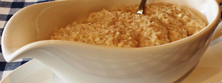 Bread sauce | Eggcellentrecipes.com