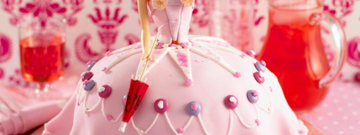 Barbie cake | Eggcellentrecipes.com
