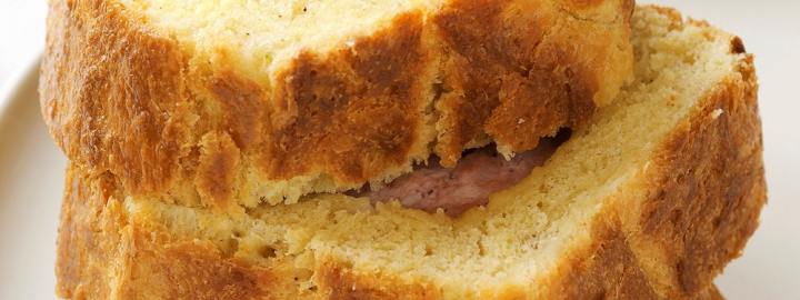 Sausage and apple bread | Eggcellentrecipes.com