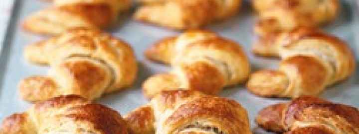 Croissants |  Eggcellentrecipes.com
