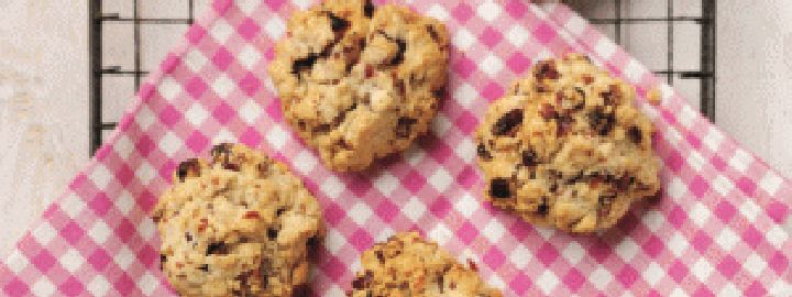 Calorie conscious cranberry rock buns