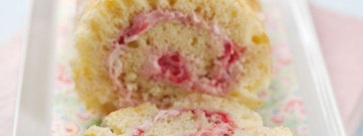 Calorie conscious raspberry roulade