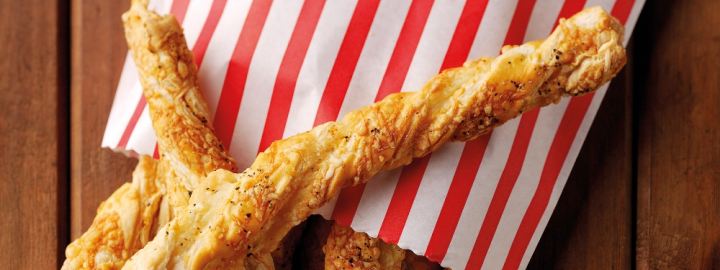 Cheese straws