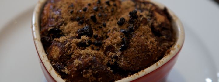 Chocolate bread and butter pudding