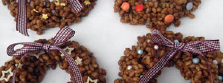 Chocolate rice krispie wreaths