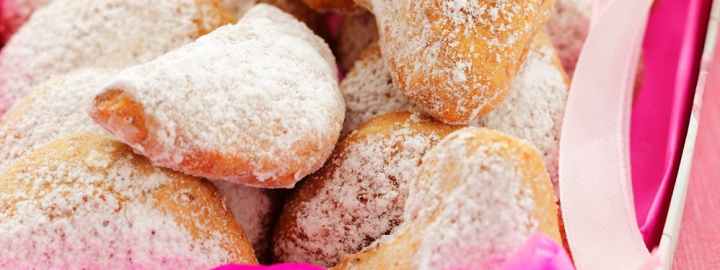 Almond crescents | Eggcellentrecipes.com