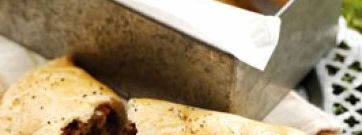 Cornish pasty | Eggcellentrecipes.com