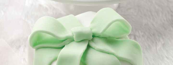 Christmas cake parcels | Eggcellentrecipes.com