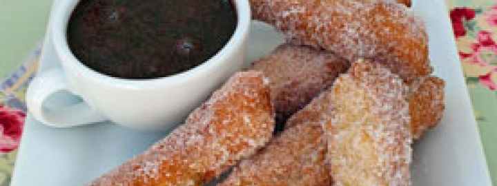 Doughnut sticks with chocolate dip | Eggcellentrecipes.com