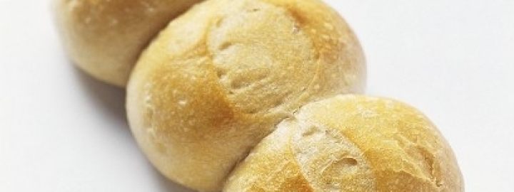 Easy wholemeal bread rolls