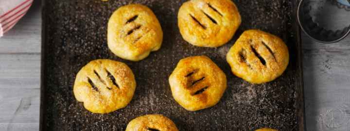 Eccles cakes