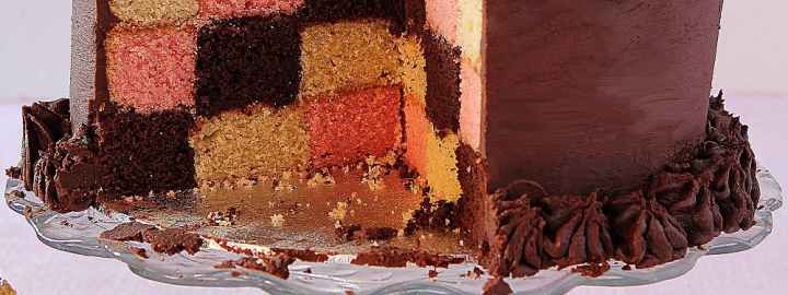 Chocolate chequered cake | Eggcellentrecipes.com