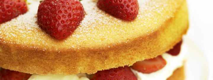 Victoria sponge | Eggcellentrecipes.com
